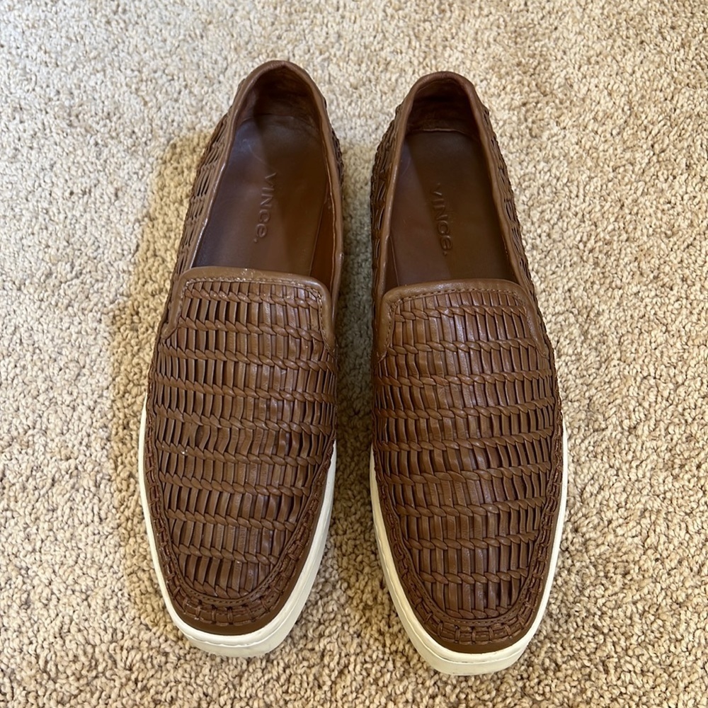 Vince 7M almond strafford woven sneakers.